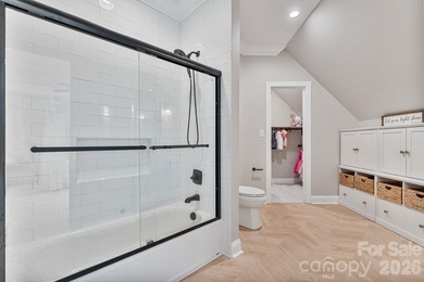 NO HOA!!! 5 Bedroom House (SEPTIC IS FOR 3: can accommodate 6 - photo 28