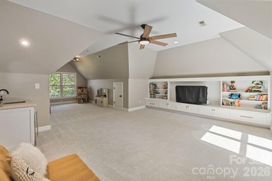 NO HOA!!! 5 Bedroom House (SEPTIC IS FOR 3: can accommodate 6 - photo 32