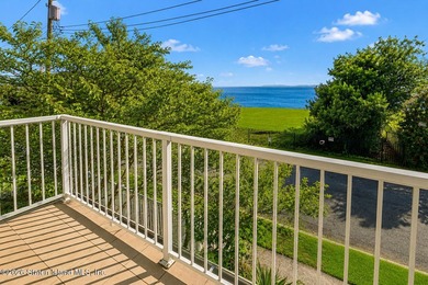 Perched above the water in S.E. Annadale, 133 Ryan Place doesn't - photo 37