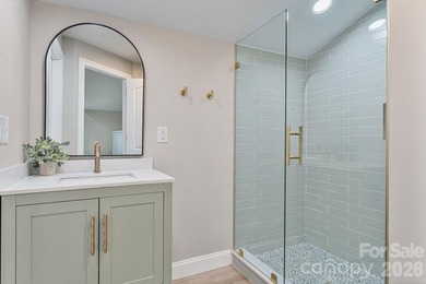 NO HOA!!! 5 Bedroom House (SEPTIC IS FOR 3: can accommodate 6 - photo 42