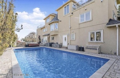 Perched above the water in S.E. Annadale, 133 Ryan Place doesn't - photo 42