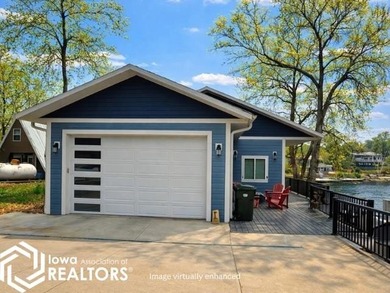 Holiday Lake Home For Sale in Brooklyn Iowa