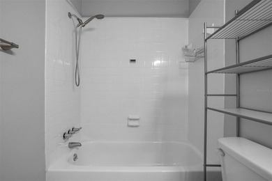 Welcome home to this beautifully updated, move-in ready - photo 22