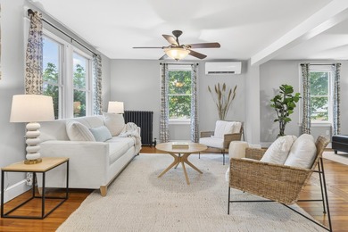 This quintessential Coastal Maine Bungalow is located minutes - photo 23