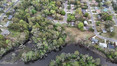 Unique opportunity to own a waterfront-access lot with - photo 4