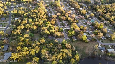 Unique opportunity to own a waterfront-access lot with - photo 8