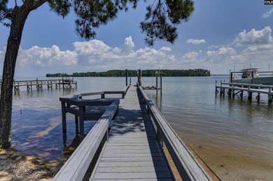 Rare find: Lake Murray waterfront living with big water, big - photo 3