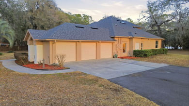 custom-built lakefront retreat set on 5 oak-studded acres - photo 7