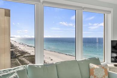 DON'T LET THIS ONE SLIP AWAY! 3 bed/3 bath corner unit with - photo 12
