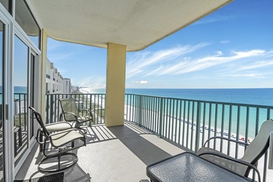 DON'T LET THIS ONE SLIP AWAY! 3 bed/3 bath corner unit with - photo 18