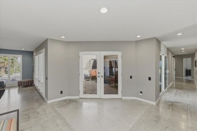Magnesia Falls Cove! Edgy, eclectic, and impeccably clean, this - photo 31
