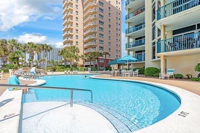 DON'T LET THIS ONE SLIP AWAY! 3 bed/3 bath corner unit with - photo 41