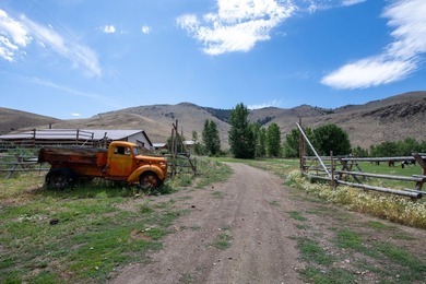 A timeless haven crafted for you and the horses you love - photo 41