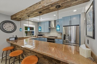 Magnesia Falls Cove! Edgy, eclectic, and impeccably clean, this - photo 42