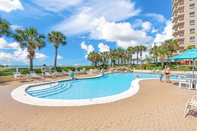 DON'T LET THIS ONE SLIP AWAY! 3 bed/3 bath corner unit with - photo 42