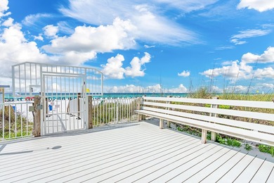 DON'T LET THIS ONE SLIP AWAY! 3 bed/3 bath corner unit with - photo 44