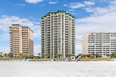 DON'T LET THIS ONE SLIP AWAY! 3 bed/3 bath corner unit with - photo 50