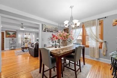 Welcome to this beautifully maintained single-family home - photo 15
