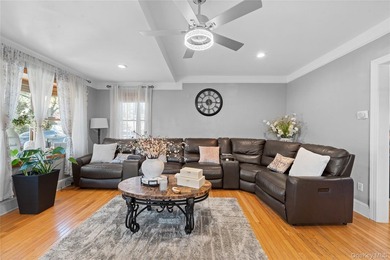 Welcome to this beautifully maintained single-family home - photo 19