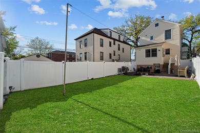 Welcome to this beautifully maintained single-family home - photo 23
