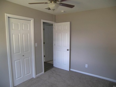 Immediate possession available with this refreshed 3 bedroom one - photo 26