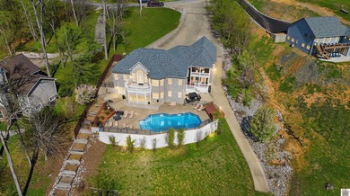 REDUCED! Welcome to 153 Chelsea, a luxurious waterfront oasis - photo 3