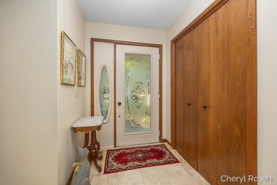 Welcome home to this beautifully maintained stand-alone - photo 3