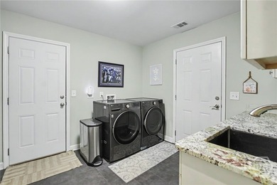 Welcome to 2 Brooks Lane in The Landings, a golf course - photo 26