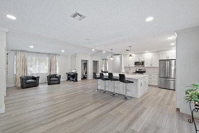 Back on the Market! NEW ROOF!Jupiter Farms Acre+ Retreat with - photo 5