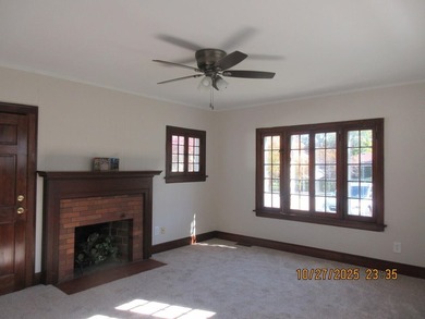 Charming English Cottage near Lake George. Step into timeless - photo 2