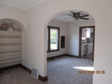 Charming English Cottage near Lake George. Step into timeless - photo 3