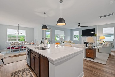 Welcome home to this charming 3-bedroom, 2.5-bath cottage - photo 9