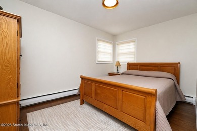 Welcome to this absolutely immaculate 1092 sq ft detached ranch - photo 13
