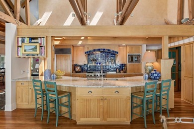 Known as The Cozy Nook, this storied Lake Minnetonka residence - photo 17