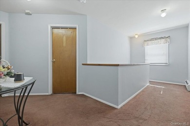 Welcome to this beautifully maintained 4-bedroom, 2 full bath - photo 17
