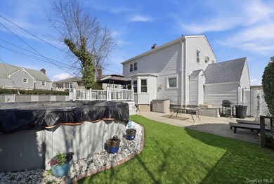 Welcome to this beautifully maintained 4-bedroom, 2 full bath - photo 22