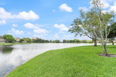 Welcome to this charming 3-bedroom, 2.5-bathroom townhouse - photo 27