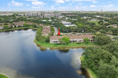 Welcome to this charming 3-bedroom, 2.5-bathroom townhouse - photo 30