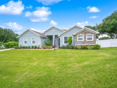 Lake Home Sale Pending in Auburndale, Florida