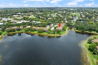 Welcome to this charming 3-bedroom, 2.5-bathroom townhouse - photo 33