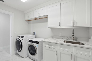 Experience LUXURY WATERFRONT LIVING in this stunning 2-bedroom - photo 34
