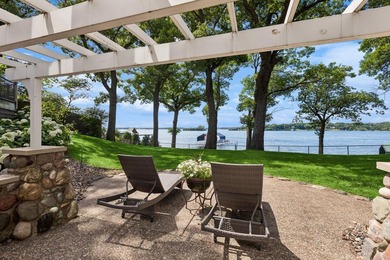 Known as The Cozy Nook, this storied Lake Minnetonka residence - photo 47