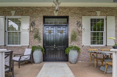 Behind a canopy of mature landscaping and tucked among private - photo 5