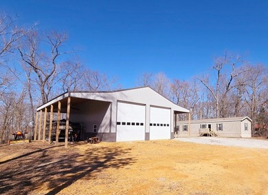 Kentucky Lake Home For Sale in Springville Tennessee