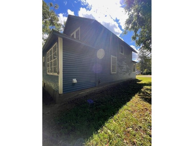 2-3 bedroom home located in a great neighborhood and convenient - photo 4