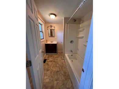 2-3 bedroom home located in a great neighborhood and convenient - photo 10