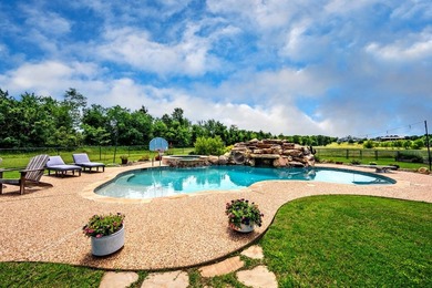 Spacious custom built home on 6.3 acres. Serene country setting - photo 30