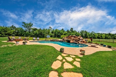 Spacious custom built home on 6.3 acres. Serene country setting - photo 35