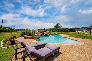 Spacious custom built home on 6.3 acres. Serene country setting - photo 37