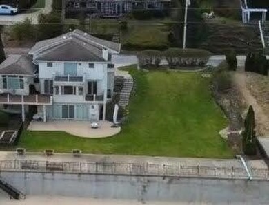 A rare offering along coveted Lake Shore Drive, this exceptional - photo 4